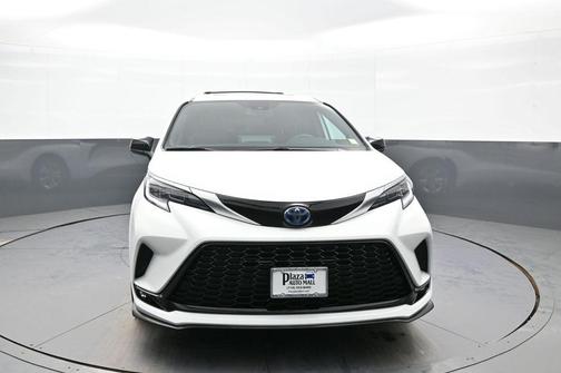 2023 Toyota Sienna XSE 7 Passenger