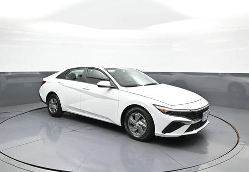 Serenity White 2025 Hyundai ELANTRA SE