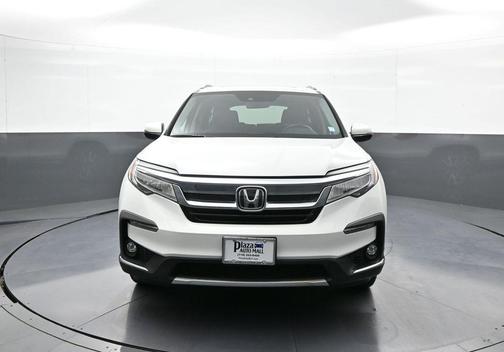 2022 Honda Pilot Touring 8-Passenger