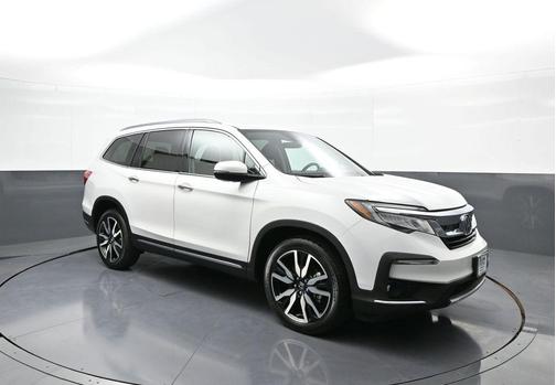 2022 Honda Pilot Touring 8-Passenger