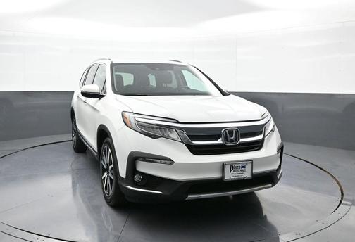 2022 Honda Pilot Touring 8-Passenger