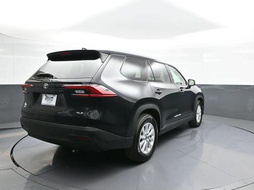 Midnight Black Metallic 2025 Toyota Grand Highlander XLE