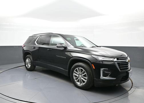 Mosaic Black Metallic 2023 Chevrolet Traverse LT Cloth