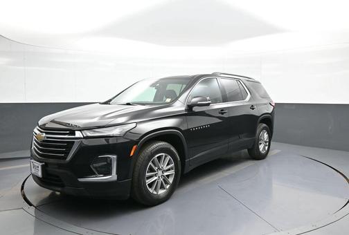 Mosaic Black Metallic 2023 Chevrolet Traverse LT Cloth