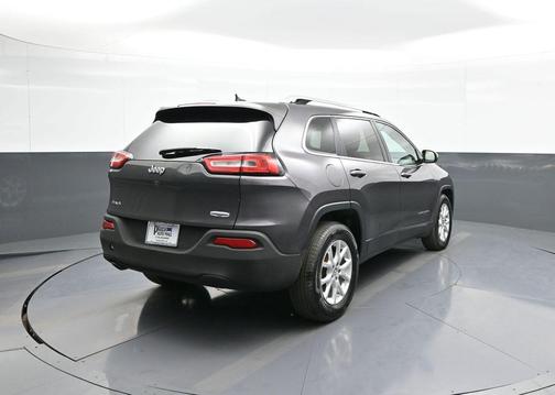 Granite Crystal Metallic Clearcoat 2015 Jeep Cherokee Latitude