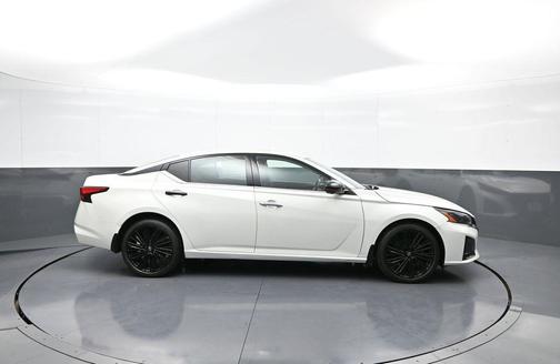 2024 Nissan Altima 2.5 SL