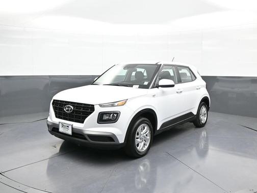 2023 Hyundai VENUE SE