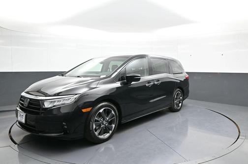 Crystal Black Pearl 2022 Honda Odyssey Elite