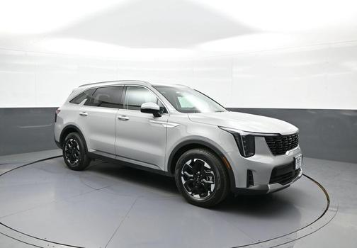 Gray 2026 Kia Sorento S