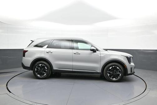 Gray 2026 Kia Sorento S