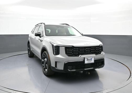 Wolf Gray 2026 Kia Sorento SX