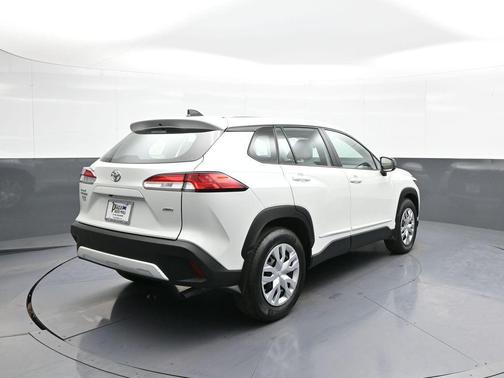 Wind Chill Pearl 2022 Toyota Corolla Cross L