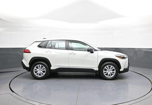 Wind Chill Pearl 2022 Toyota Corolla Cross L