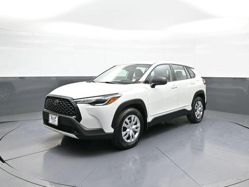 Wind Chill Pearl 2022 Toyota Corolla Cross L