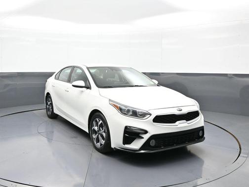 Clear White 2019 Kia Forte LXS