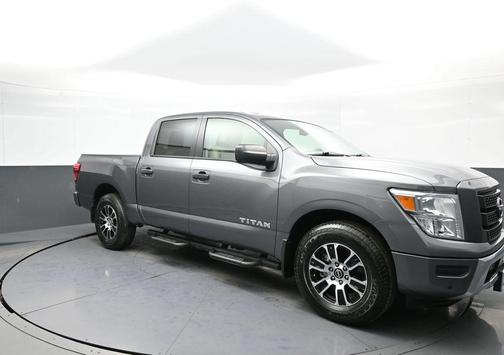 2024 Nissan Titan SV