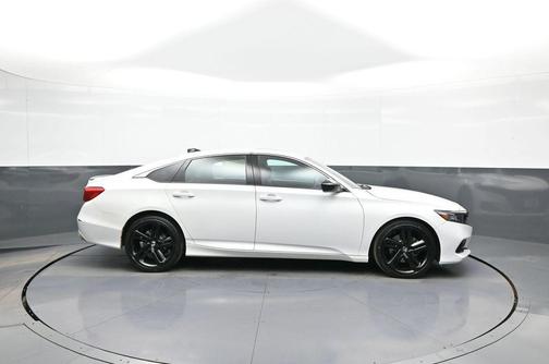 Platinum White Pearl 2022 Honda Accord Sport 2.0T
