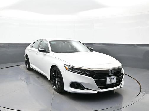 Platinum White Pearl 2022 Honda Accord Sport 2.0T