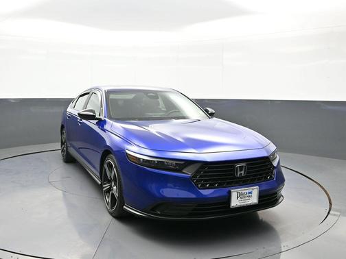 Still Night Pearl 2024 Honda Accord Hybrid Sport