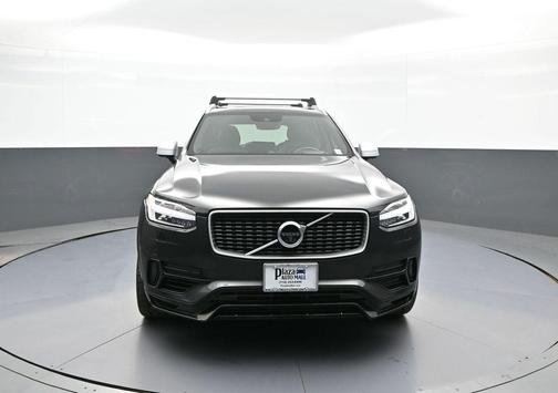 Onyx Black Metallic 2016 Volvo XC90 Hybrid T8 R-Design