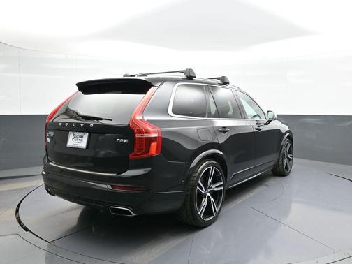 Onyx Black Metallic 2016 Volvo XC90 Hybrid T8 R-Design