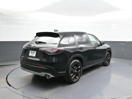 Crystal Black Pearl 2023 Honda HR-V 2WD Sport