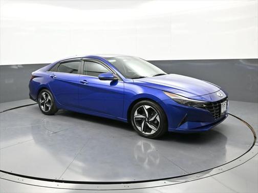 2022 Hyundai ELANTRA Limited