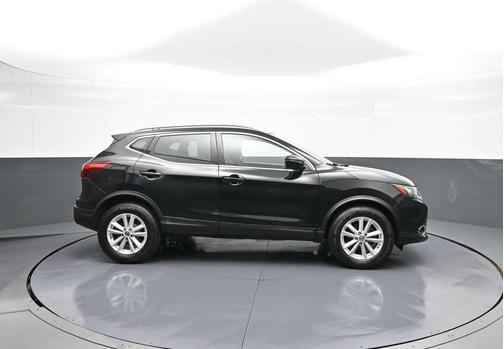 Magnetic Black Pearl 2019 Nissan Rogue Sport SV