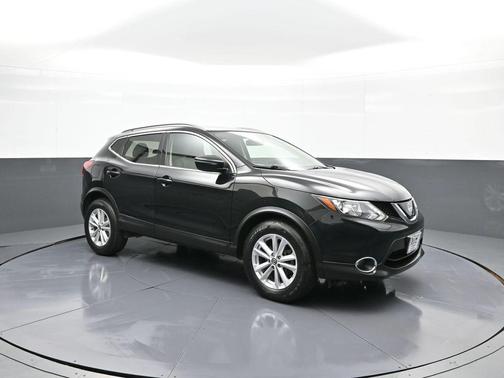 Magnetic Black Pearl 2019 Nissan Rogue Sport SV