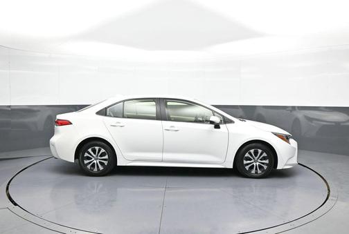 Super White 2020 Toyota Corolla Hybrid LE