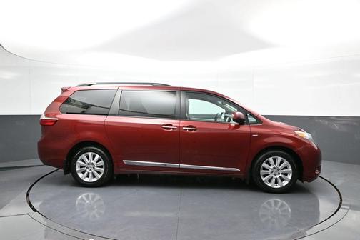 2016 Toyota Sienna XLE Premium