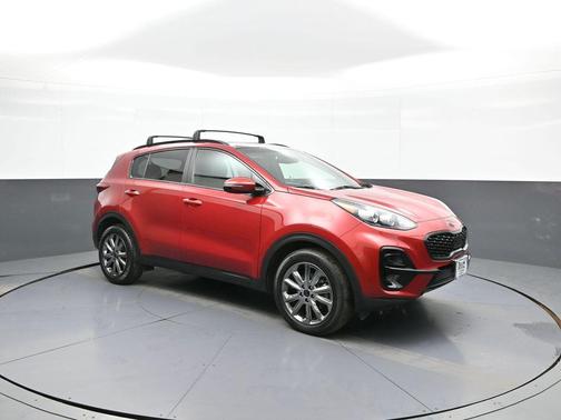 Hyper Red 2022 Kia Sportage S