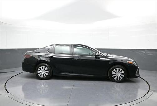 2024 Toyota Camry Hybrid LE