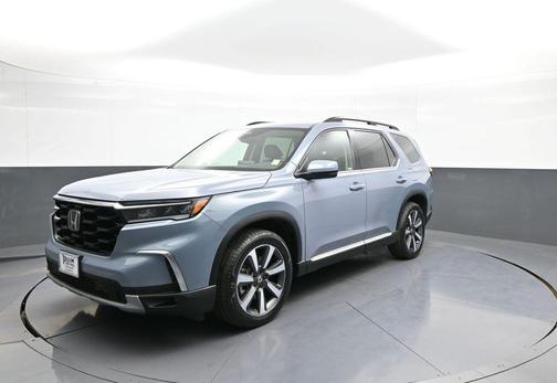 Sonic Gray Pearl 2023 Honda Pilot Touring 8-Passenger