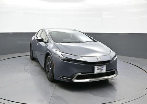 Cutting Edge 2024 Toyota Prius Prime SE