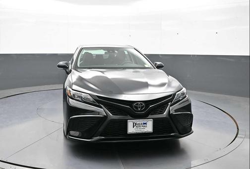 Midnight Black Metallic 2024 Toyota Camry SE