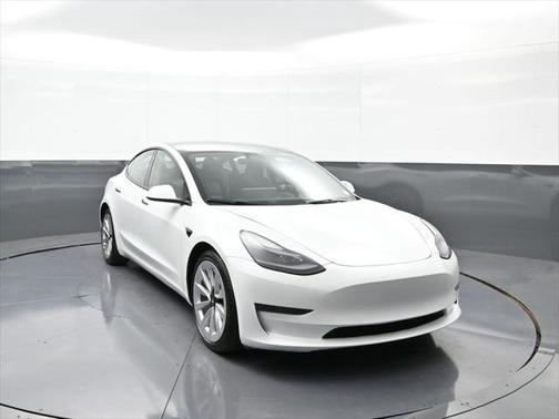 2022 Tesla Model 3 Standard Range