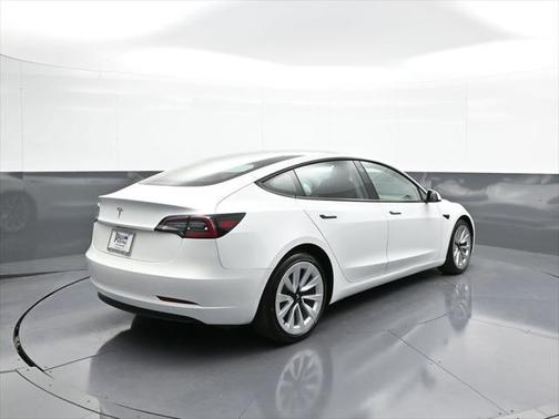 2022 Tesla Model 3 Standard Range