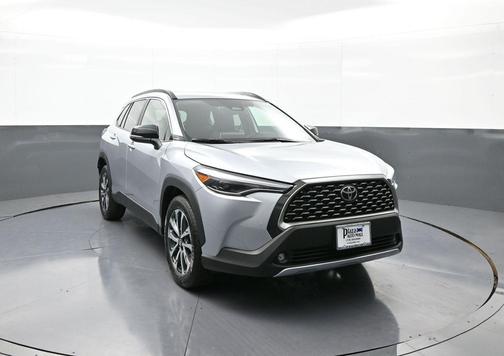 2025 Toyota Corolla Cross XLE