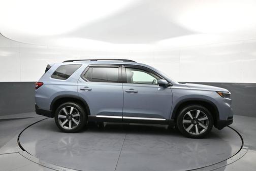 2024 Honda Pilot Touring 8-Passenger