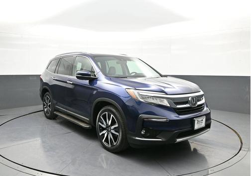 2022 Honda Pilot Touring 8-Passenger