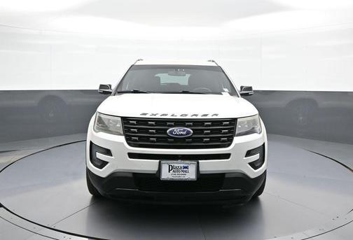 White Platinum Metallic Tri-Coat 2016 Ford Explorer Sport