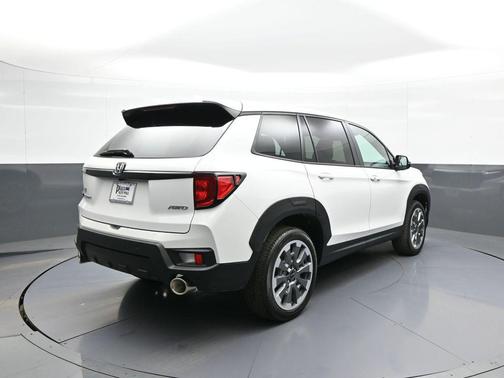 Platinum White Pearl 2024 Honda Passport AWD EX-L