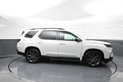2023 Honda Pilot AWD Sport