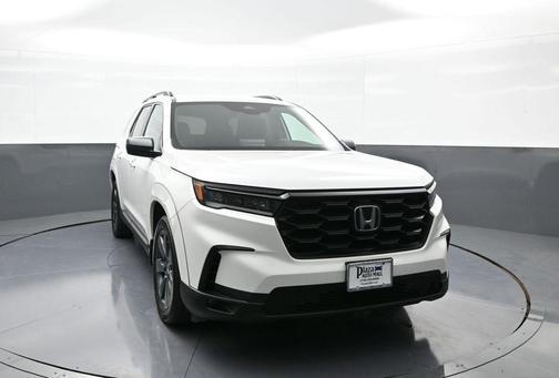 2023 Honda Pilot AWD Sport