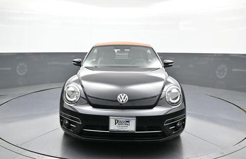 2019 Volkswagen Beetle 2.0T SE