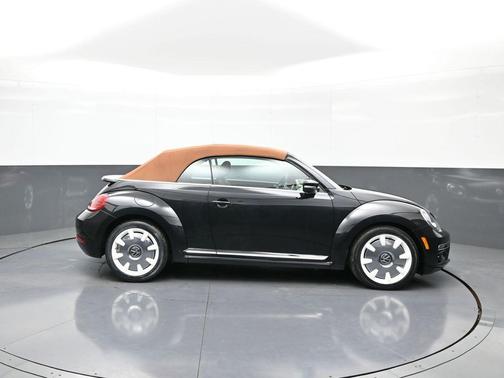 2019 Volkswagen Beetle 2.0T SE