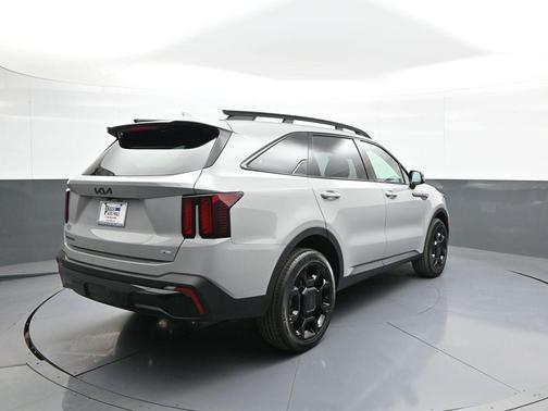 Wolf Gray 2026 Kia Sorento EX