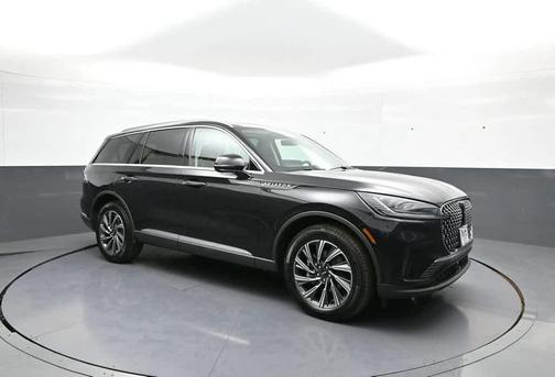 Infinite Black Metallic Clearcoat 2026 Lincoln Aviator Premiere