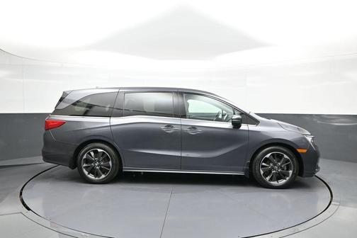 Modern Steel Metallic 2023 Honda Odyssey Elite